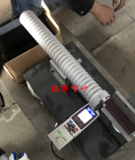 寧波某客戶(hù)為合金鋼螺栓和鑲件，風(fēng)力發(fā)電葉片襯套定制的專(zhuān)用噴砂